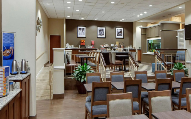 Hampton Inn Myrtle Beach Broadway at the Beach