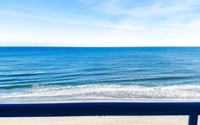 Coral Beach 816