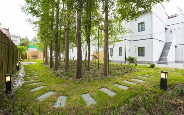 Mishe Orange Garden Inn
