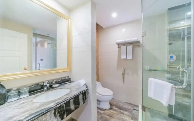 Dongguan Silver Holiday Hotel