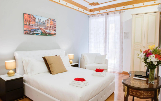 Lh Royal Suites