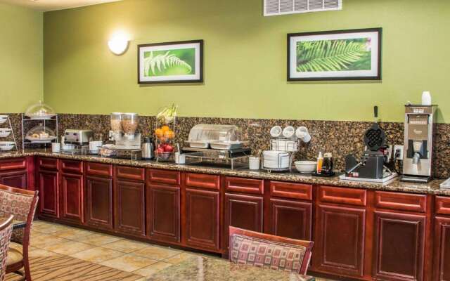 Sleep Inn & Suites at Six Flags