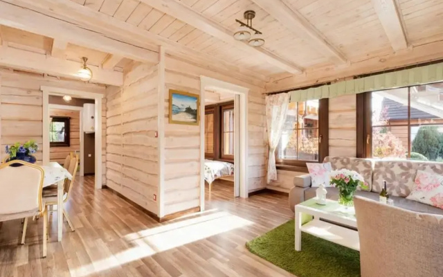 Comfortable Apartment, 2 Bedrooms, Terrace