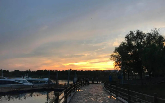 Vienna International Hotel (Nanjing Gaochun Metro Station)