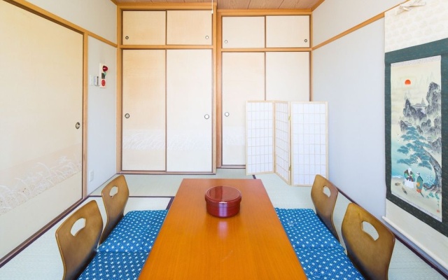 Sakamoto Building 7F – Guest Rooms – Osaka