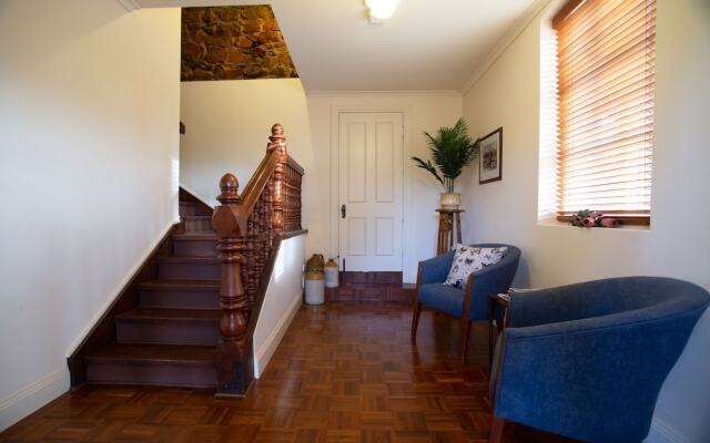Byronsvale Vineyard and Accommodation