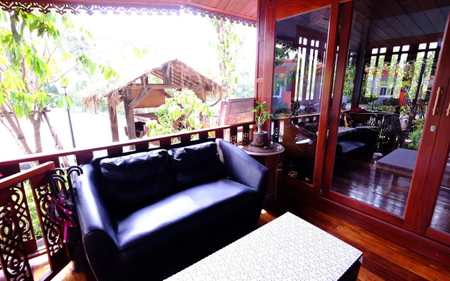 Baanpermsook Impact Muang Thong