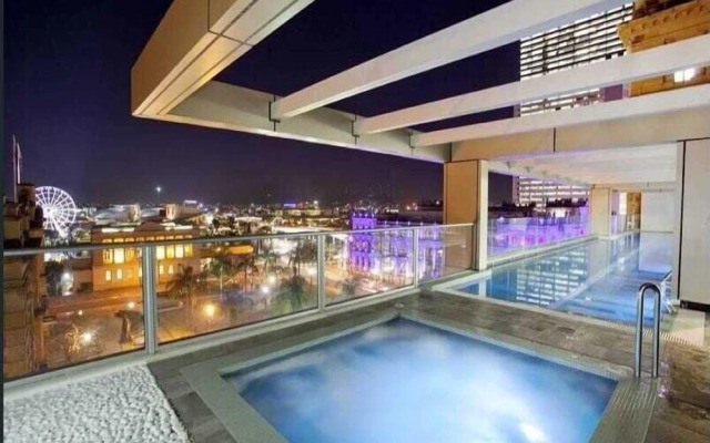 Oasis Retreat Level 27 in Casino Towers