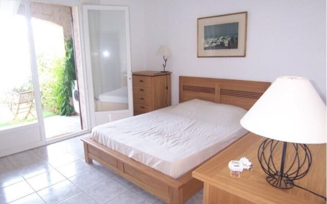 YVETTE MINI-VILLA - FACING THE SEA Apartment 2