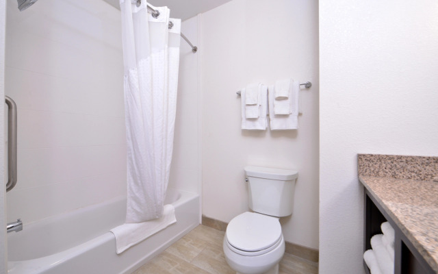 Holiday Inn Express & Suites Page - Lake Powell Area by IHG