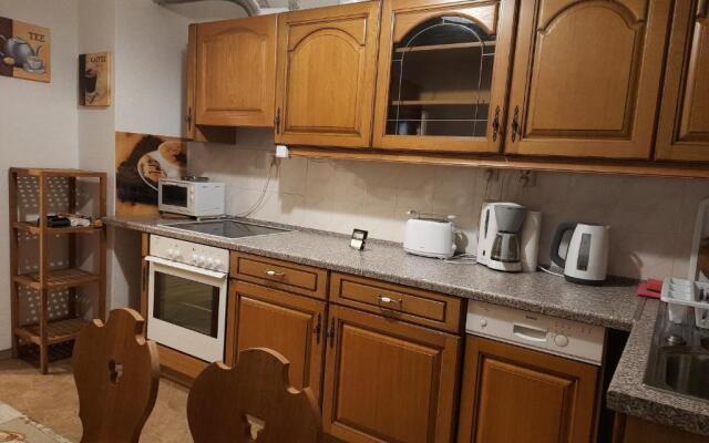 Arthur Albert Apartment