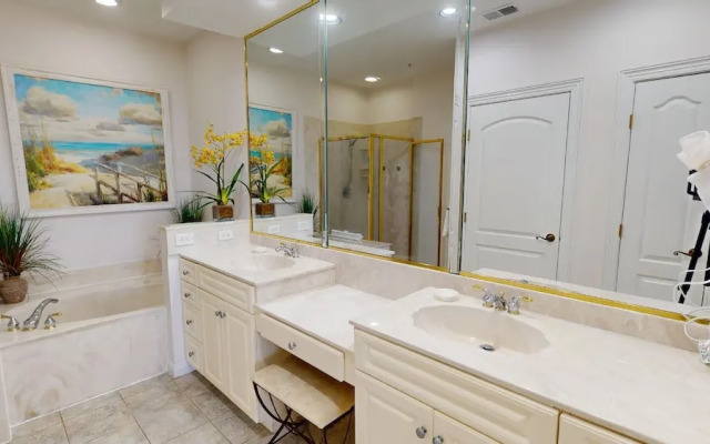 Desoto Beach Club 304