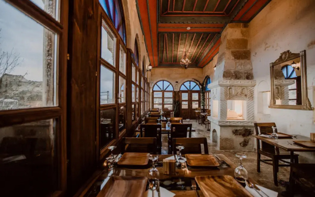 Royal Cave Hotel