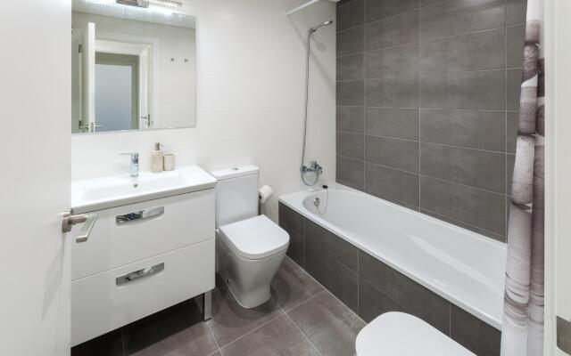 BREZO - Apartment with shared pool in Oliva Nova . Free WiFi