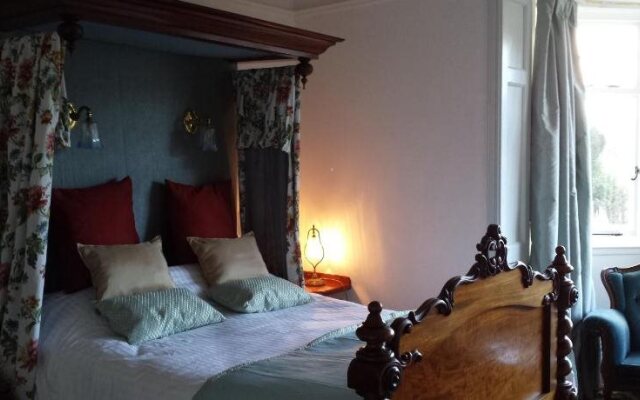 Heddon's Gate Hotel