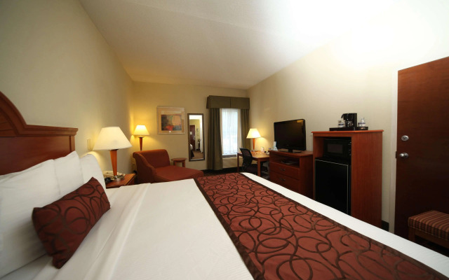Best Western Plus Edison Inn