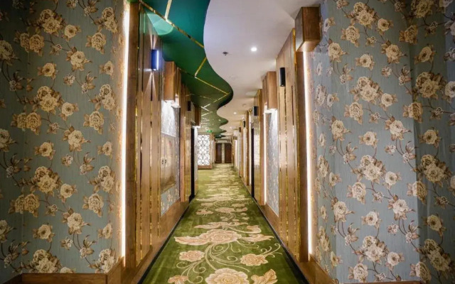 Lambert ApartHotel