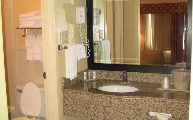 Quality Inn & Suites Baton Rouge West – Port Allen