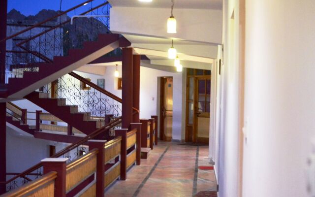Hotel Kanika Himalayanview