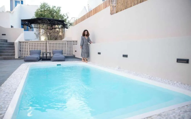 Aidani Luxurious Rooms