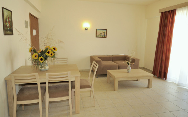 Anita ApartHotel