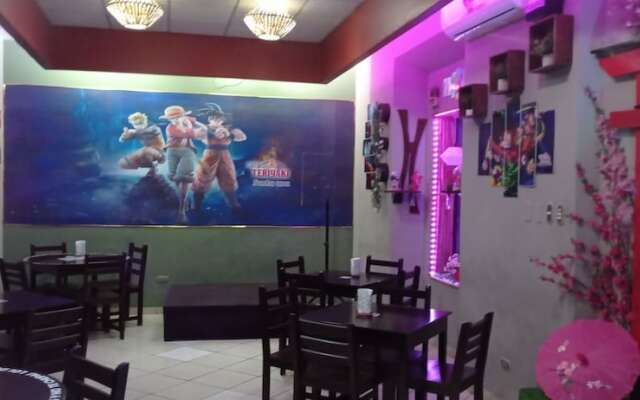 Del Tingo Al Tango Hostal