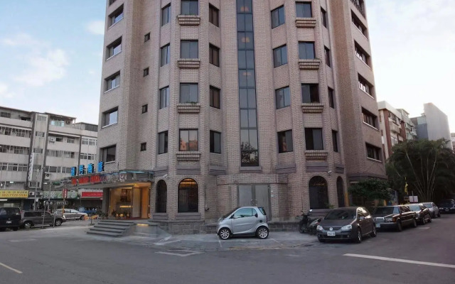 The Metro Hotel