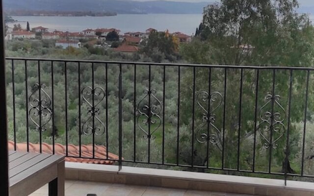 Gorgeous 3 bedrooms Apartment in Pilio