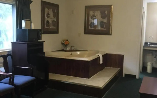 Rodeway Inn South