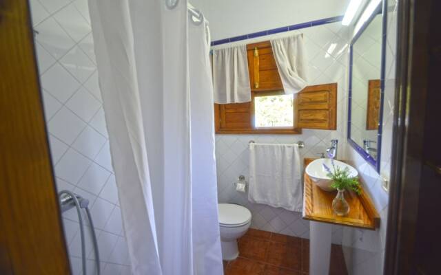 Casa Sombrero de Pico A by Isla Bonita