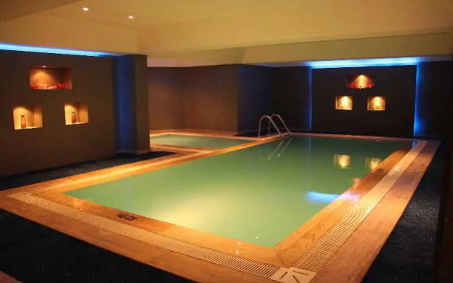 Grand Newport Hotel