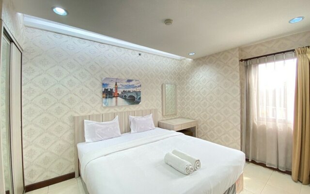 Private Spacious Executive Studio Room At Majesty Apartment Bandung