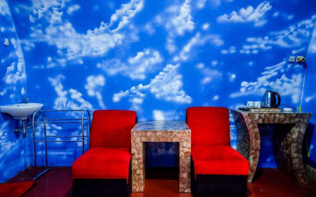 RedDoorz @ Guci Tegal