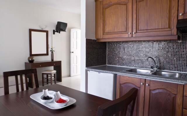 Troulis Aparthotel