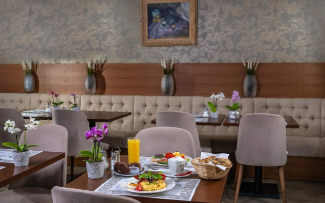 Charm Hotel Budapest  (formerly Boutique Hotel Budapest)