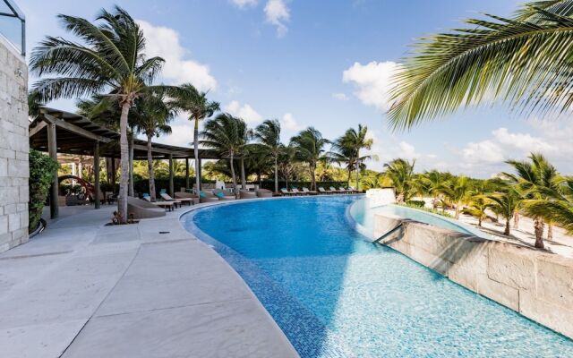 Beautiful Beachfront Apartments
