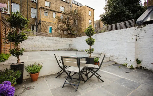 1 Bedroom Garden Flat in Fulham