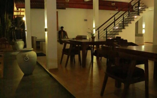 Midigama Holiday Inn