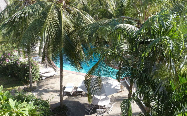 Aquarius Club International Resort