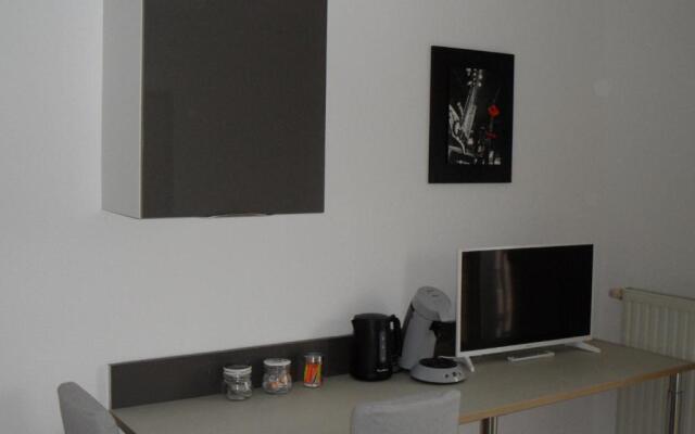# Studio Bon Emplacement Avec Parking #