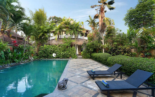 Gajah Biru Bungalows
