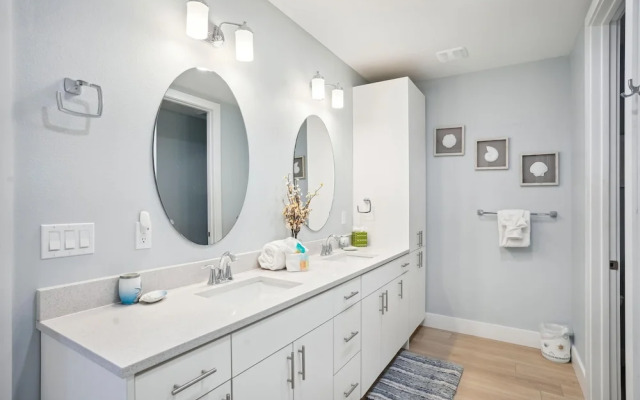 The Harbor Condo 503 - Premier