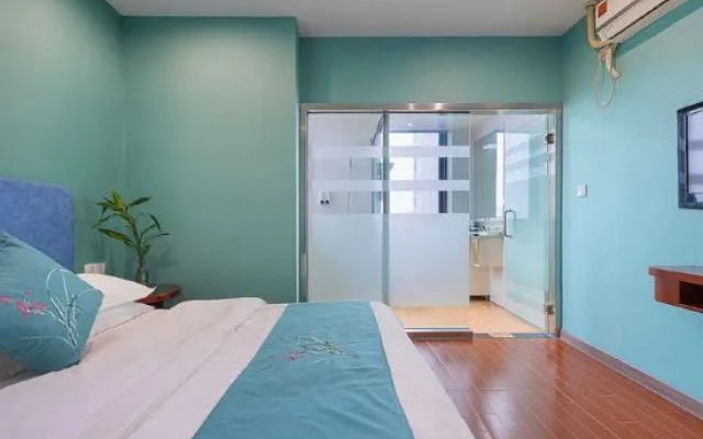 Shangpin Hotel (Zhuji High-speed Railway Station Powerlong Plaza)