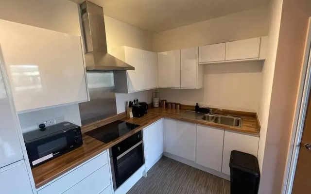 Stylish 1-bed Apartment in Swindon