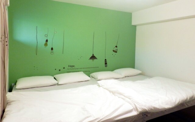 Taichung Fengjia Fully