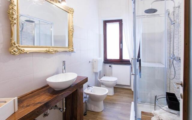 Villa Thea Sleeps 8 guests in Ossuccio