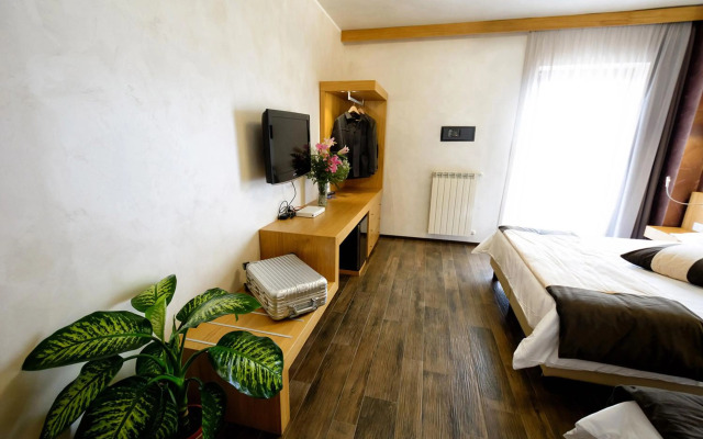 Sport Village Hotel & Spa