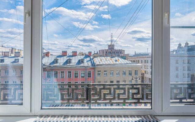 Welcome Home on Ligovsky Ave 105