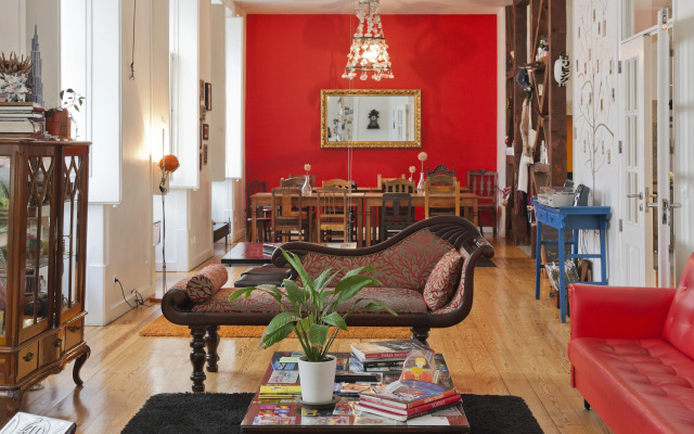 Living Lounge Hostel