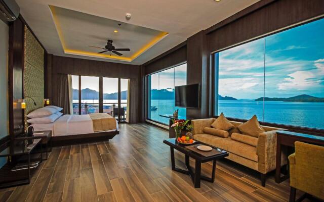 Two Seasons Coron Bayside Hotel